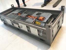 Skrzynie metalowe ASP do transportu samochodowych baterii litowych USB 150 LTH